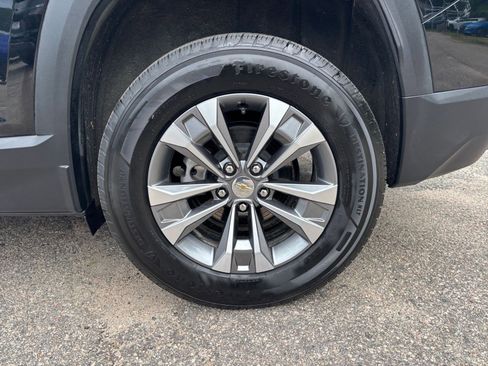 Used 2025 Chevrolet Equinox LT FWD image 30