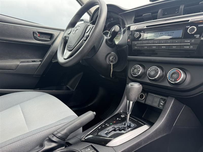 Used 2015 Toyota Corolla L w/ Body Protection Package #2 FWD image 17