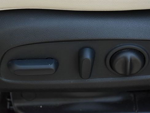 Used 2023 Buick Encore GX Essence w/ Experience Buick Package FWD image 14