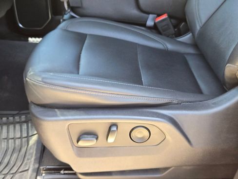 Used 2025 GMC Sierra 1500 SLT RWD image 11