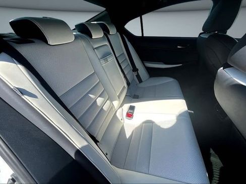 Used 2023 Lexus IS 500 image 24