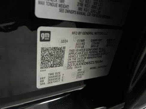 Certified 2025 GMC Sierra 1500 SLT AWD/4WD image 34