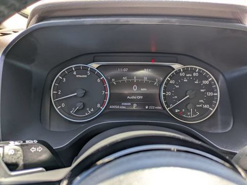 Certified 2021 Nissan Rogue SL w/ Premium Package FWD image 3