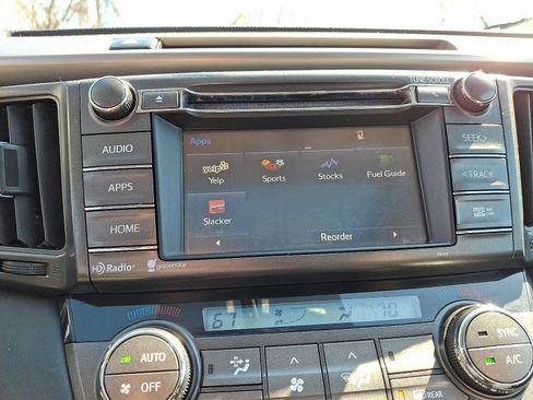 Used 2015 Toyota RAV4 XLE image 27