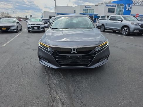 Used 2020 Honda Accord Sport image 2