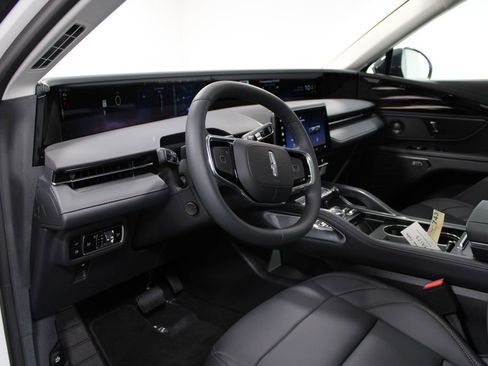 New 2026 Lincoln Nautilus Premier w/ Equipment Group 102A image 23