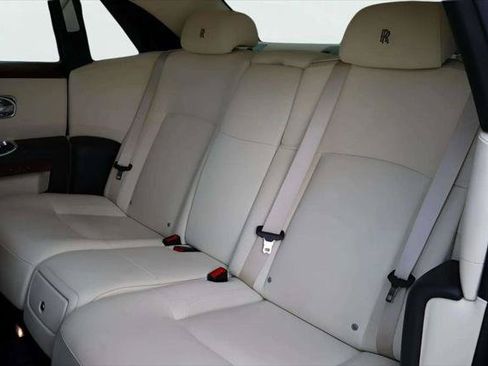 Certified 2014 Rolls-Royce Ghost RWD image 8