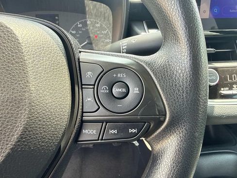 Used 2023 Toyota Corolla LE FWD image 29