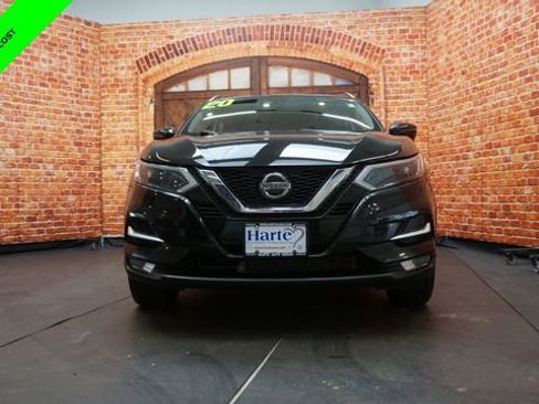 Used 2020 Nissan Rogue Sport SL w/ Premium Package image 2