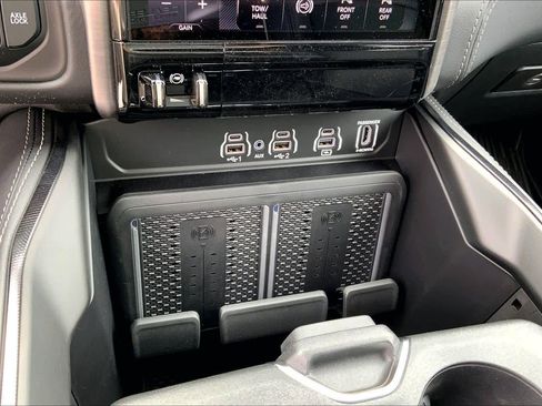 New 2026 RAM 2500 Rebel AWD/4WD image 16