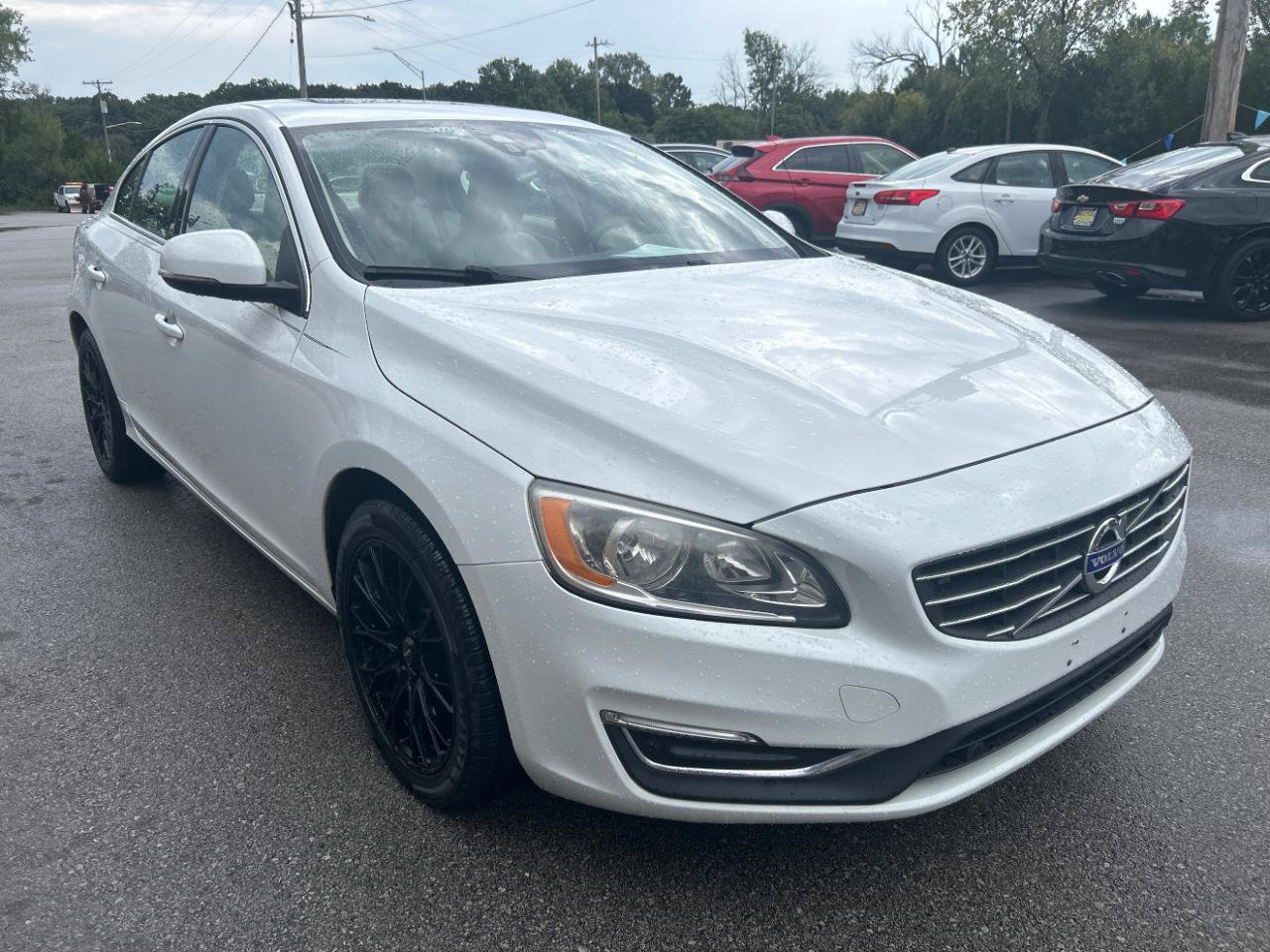 Used 2016 Volvo S60 T5 Premier w/ Convenience Package FWD image 3