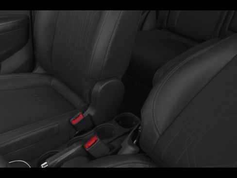 Used 2022 Chevrolet Trax LT w/ LT Convenience Package image 11