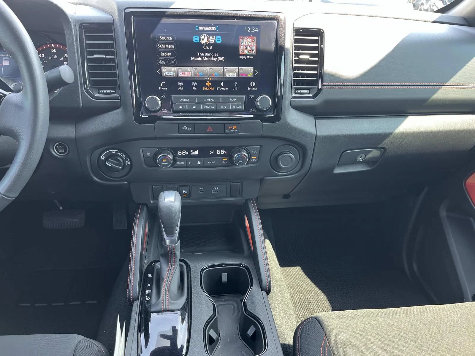 Used 2024 Nissan Frontier PRO-4X w/ Technology Package AWD/4WD image 17