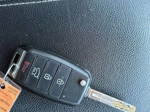 Used 2017 Kia Sportage LX FWD image 33