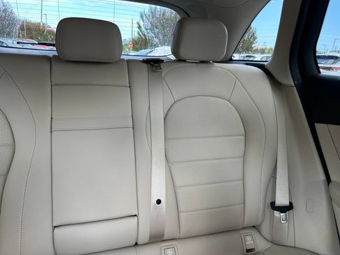 Used 2022 Mercedes-Benz GLC 300 image 13