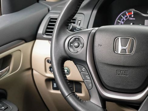 Used 2017 Honda Ridgeline RTL image 16