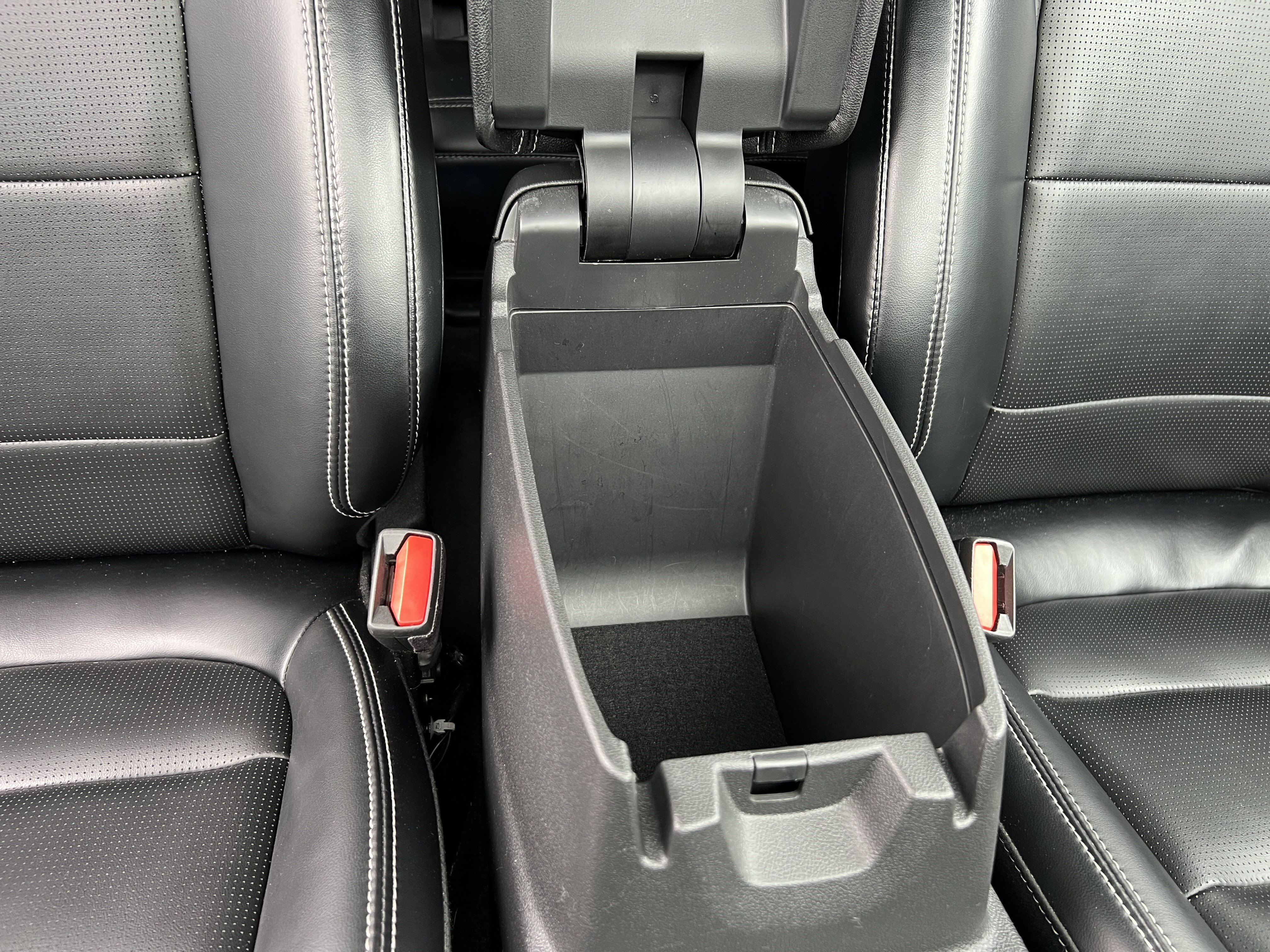 Used 2024 Ford Escape Platinum AWD/4WD image 22