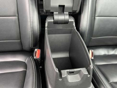 Used 2024 Ford Escape Platinum AWD/4WD image 22