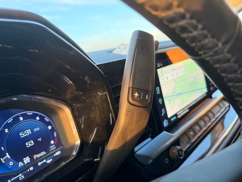 Used 2023 Chevrolet Silverado 1500 RST image 12