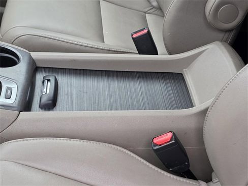 Used 2017 Honda Pilot EX-L image 9