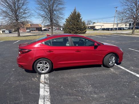 Used 2019 Hyundai Elantra SEL image 3