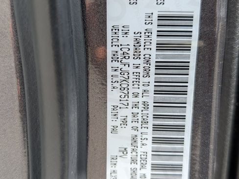 Used 2019 Jeep Grand Cherokee Summit AWD/4WD image 22