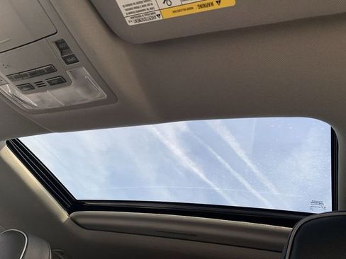 Used 2016 Toyota Highlander Limited image 29