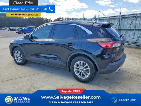 Used 2020 Ford Escape SE image 3