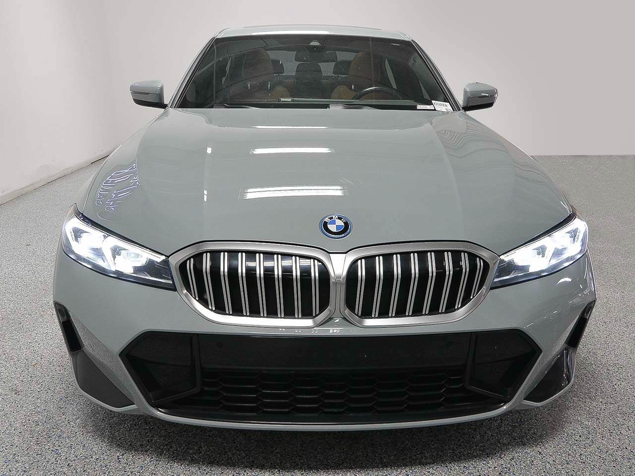 Used 2024 BMW 330e w/ M Sport Package RWD image 2