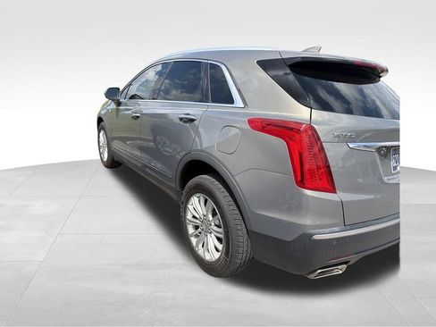 Used 2017 Cadillac XT5 FWD image 3