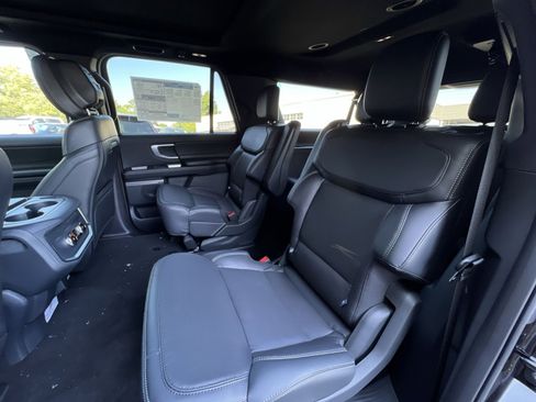 New 2026 Ford Expedition Max Platinum w/ Stealth Appearance Package AWD/4WD image 25