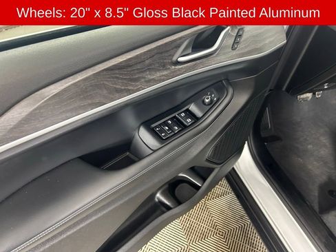 Used 2024 Jeep Grand Cherokee Limited w/ Black Appearance Package image 13