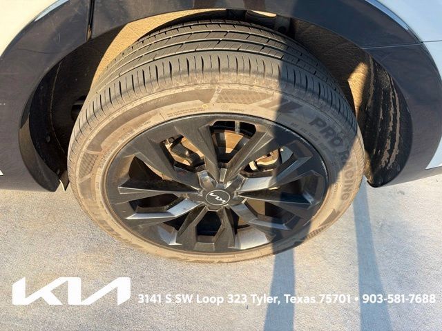 Certified 2023 Kia Sorento SX AWD/4WD image 8