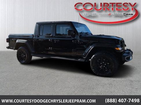 Certified 2021 Jeep Gladiator Sport image 1