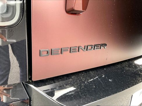 New 2026 Land Rover Defender 130 X-Dynamic SE AWD/4WD image 26