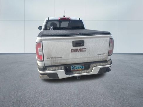 Used 2017 GMC Canyon Denali image 8