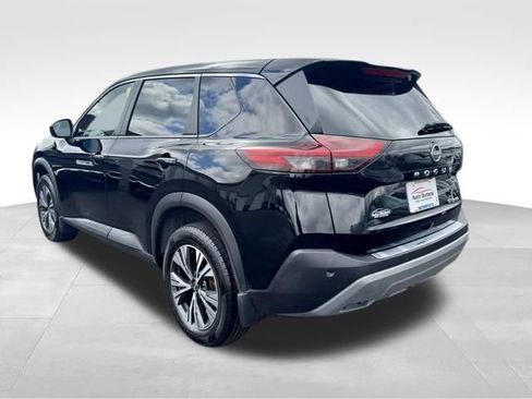 Used 2023 Nissan Rogue SV image 6