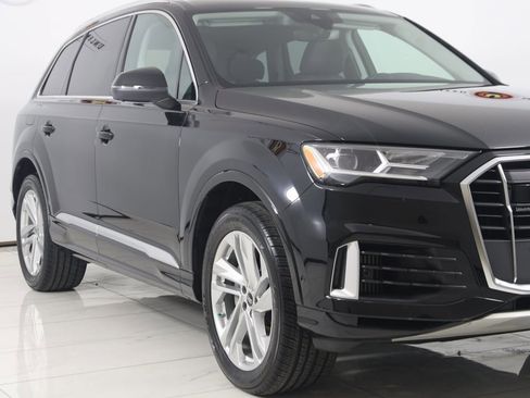Used 2022 Audi Q7 Premium Plus w/ Premium Plus Package image 37