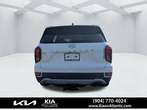 Used 2021 Hyundai Palisade SEL w/ Premium Package FWD image 4