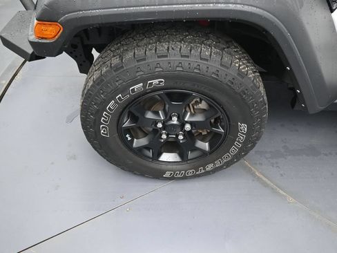 Used 2022 Jeep Wrangler Unlimited Sport AWD/4WD image 35