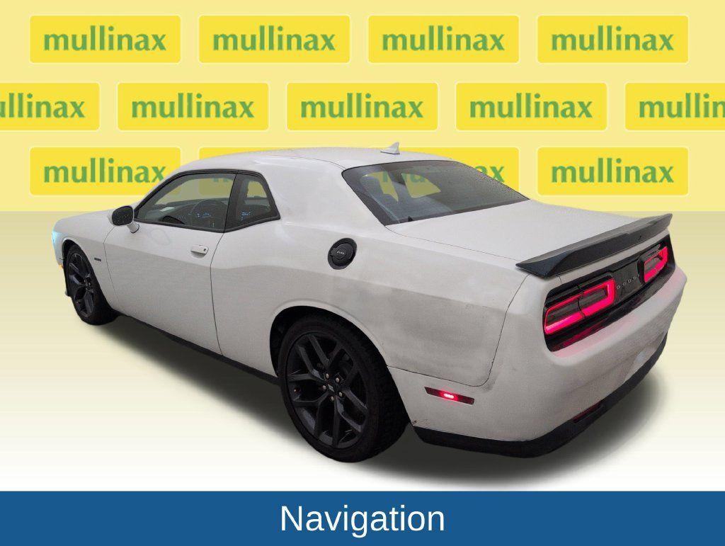 Used 2019 Dodge Challenger R/T RWD image 7