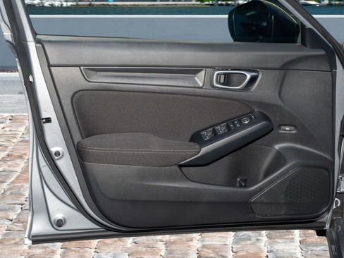 Used 2024 Honda Civic Sport image 10