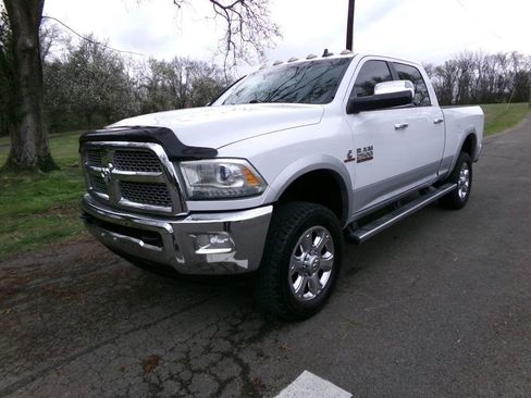 Used 2014 RAM 2500 Laramie image 2