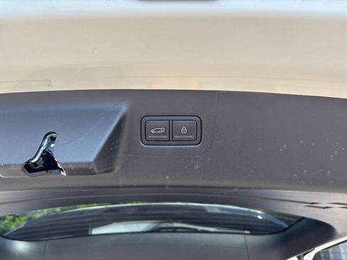 Used 2026 Hyundai Santa Fe SEL FWD image 21