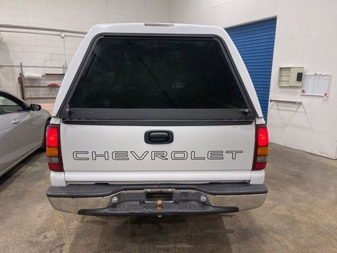 Used 2000 Chevrolet Silverado 1500 2WD Regular Cab w/ Exterior Appearance Pkg image 5