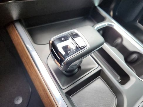 Used 2023 Chevrolet Silverado 1500 High Country w/ Technology Package image 24