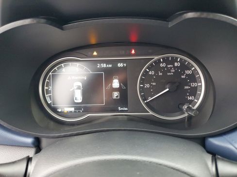 Used 2025 Nissan Versa SV w/ Trunk Package FWD image 24