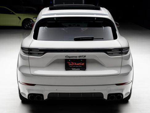 Used 2022 Porsche Cayenne GTS AWD/4WD image 25