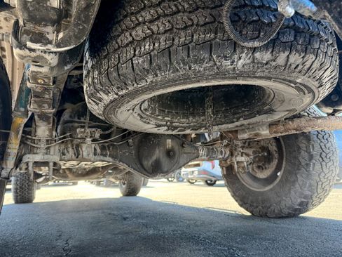 Used 2021 Toyota Tacoma TRD Off-Road w/ TRD Premium Off Road Package image 10