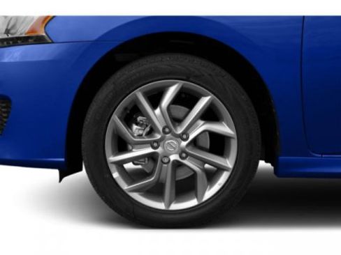 Used 2015 Nissan Sentra SR w/ SR Premium Package image 14